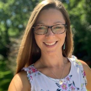 Meet your Posher, Lydi